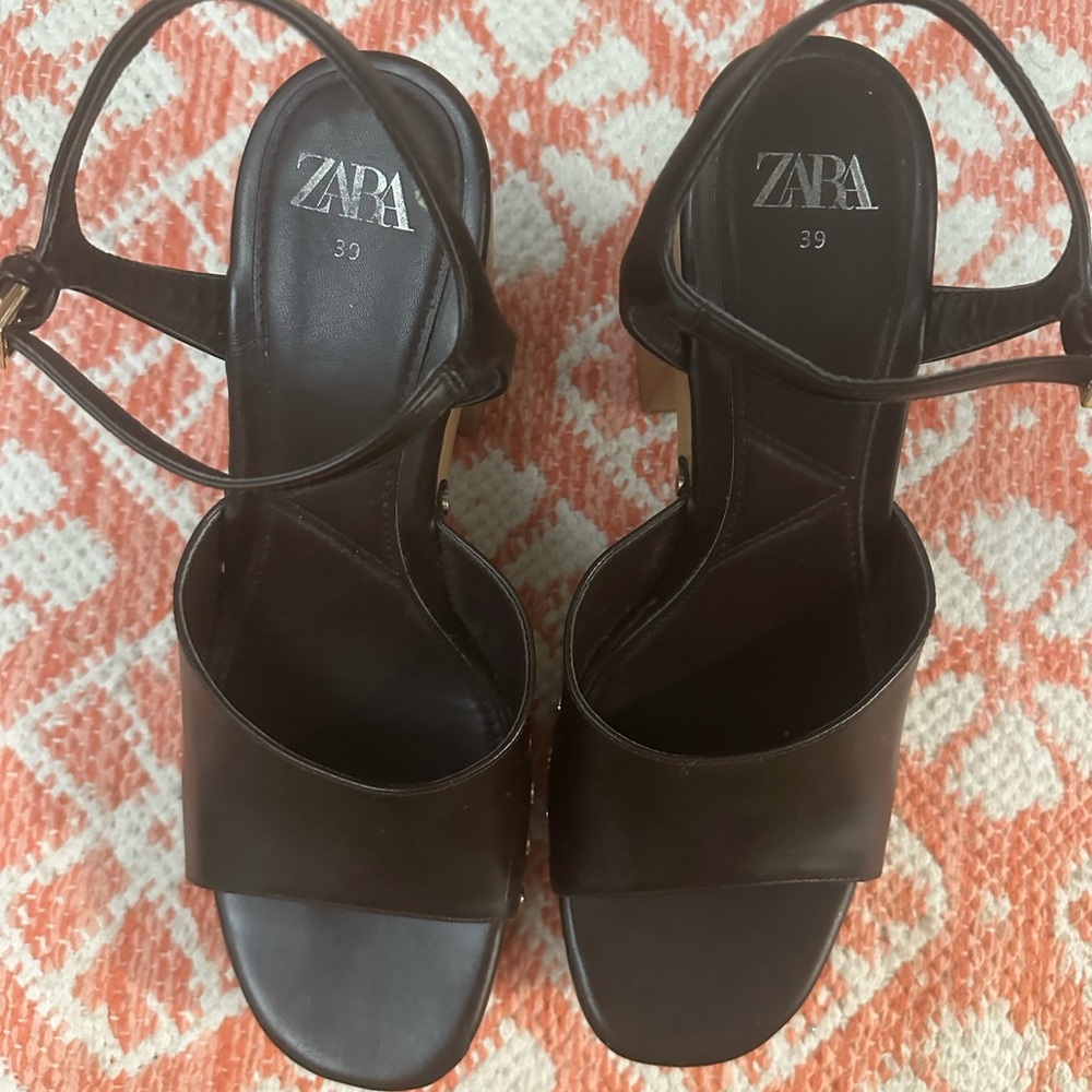 Zara Brown Sandals Minimalist Design